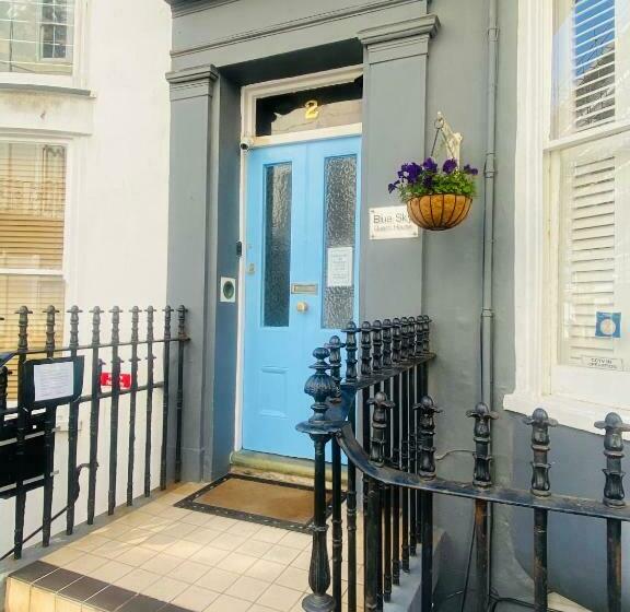 膳宿费 Blue Sky Guest House