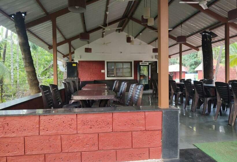 Cocorico Beach Resort