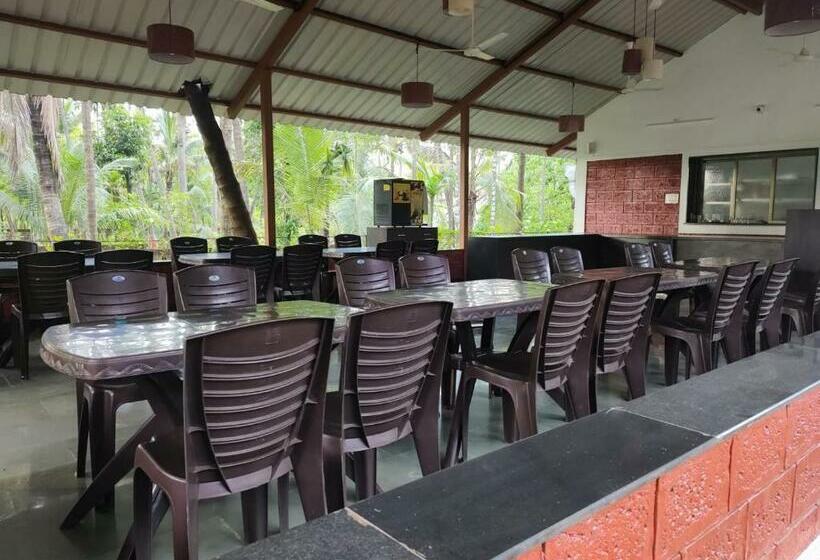 Cocorico Beach Resort