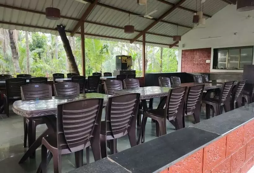 Cocorico Beach Resort