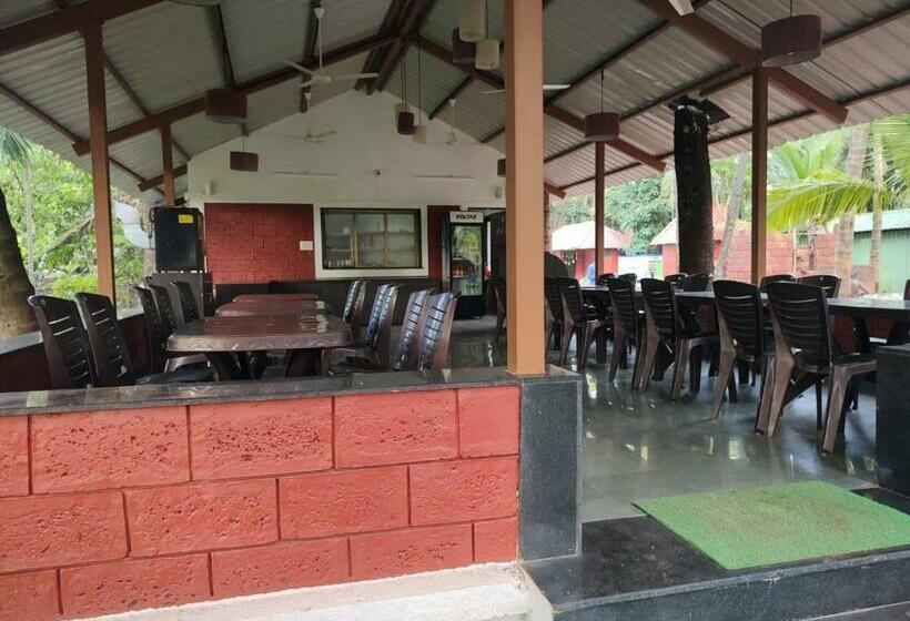 Cocorico Beach Resort