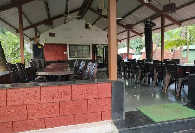 Cocorico Beach Resort