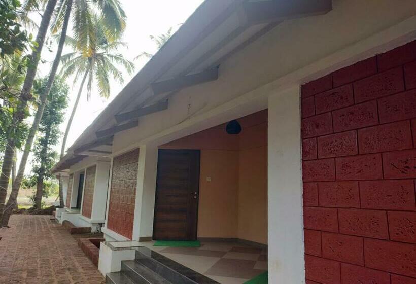 Cocorico Beach Resort