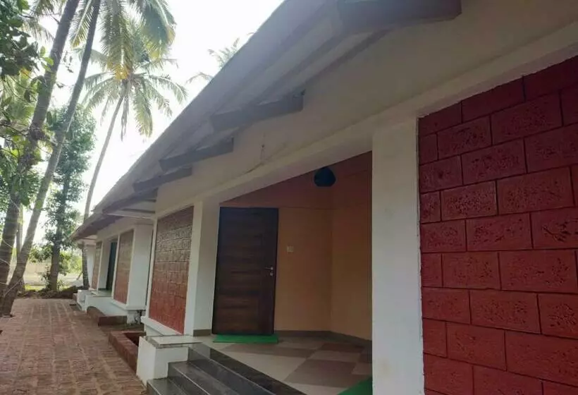 Cocorico Beach Resort