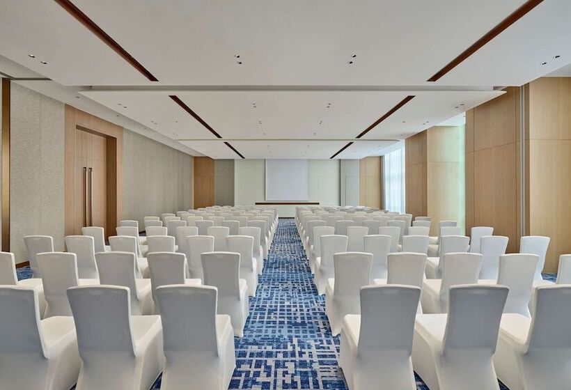 בית מלון כפרי Hilton Garden Inn Shenzhen Guangming