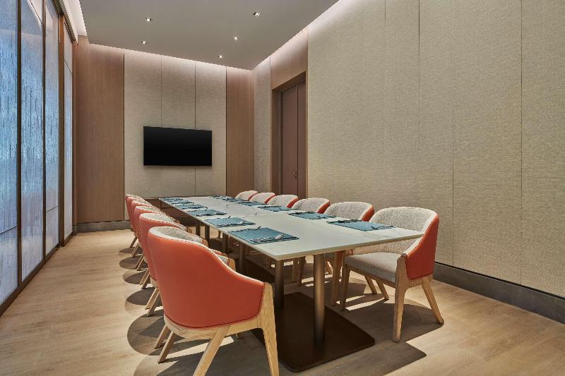 בית מלון כפרי Hilton Garden Inn Shenzhen Guangming