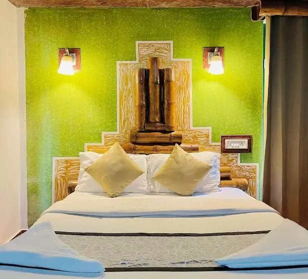 Hotelli Wild Elephant Resort