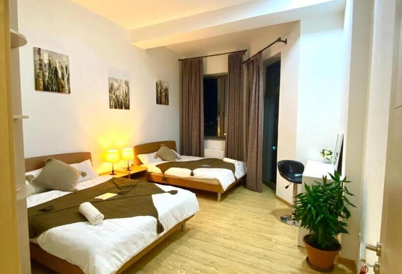 پانسیون Gobi Girl