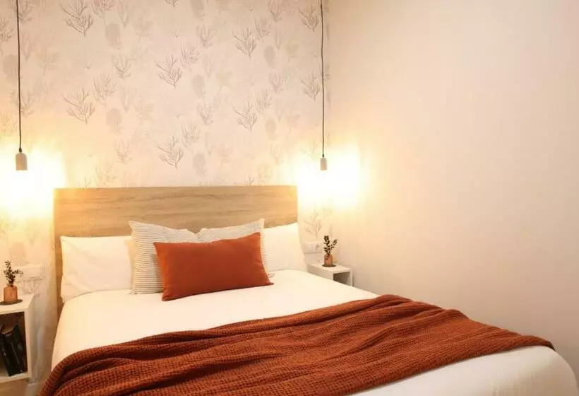 پانسیون Florit Flats   The Serreria Rooms