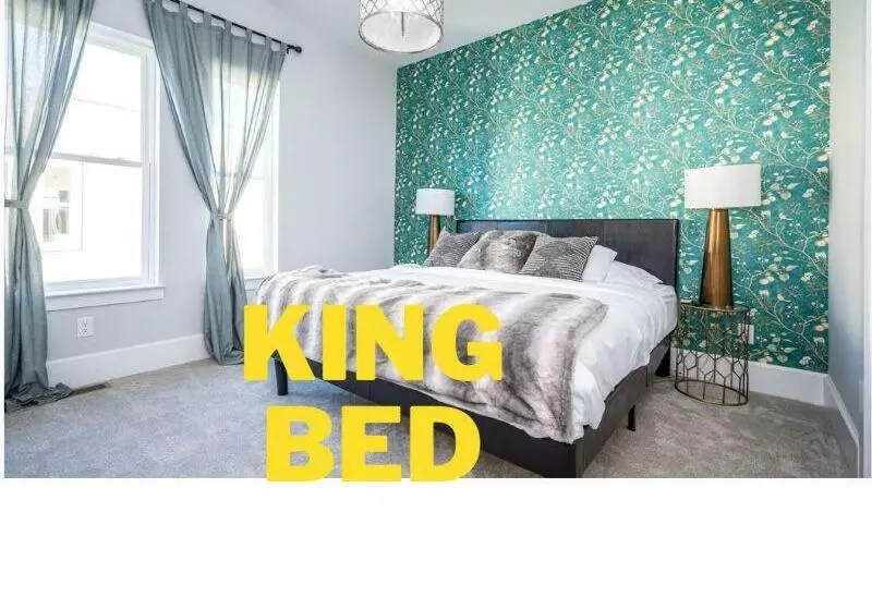 Downtown Atl King Bed City View Gated Balcony 456pkwy12