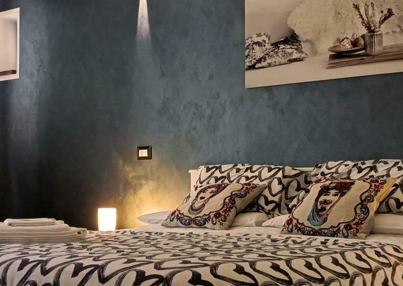 פנסיון La Jacaranda Rooms