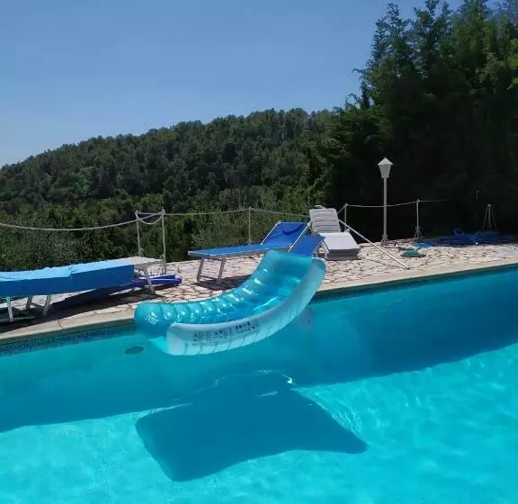 Majatalo Mas Des Buscades