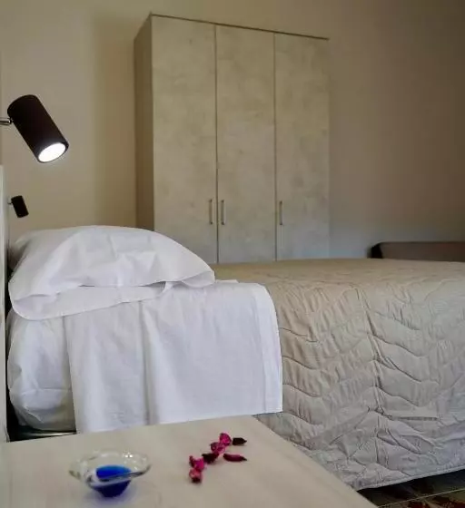 Aamiaismajoitus (B&B) Atomos