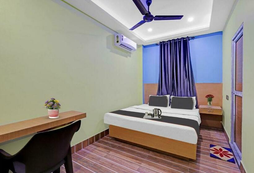 Hotel Flagship Hill View Premium