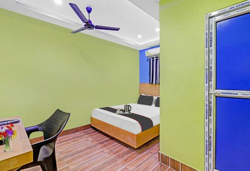 Hotel Flagship Hill View Premium