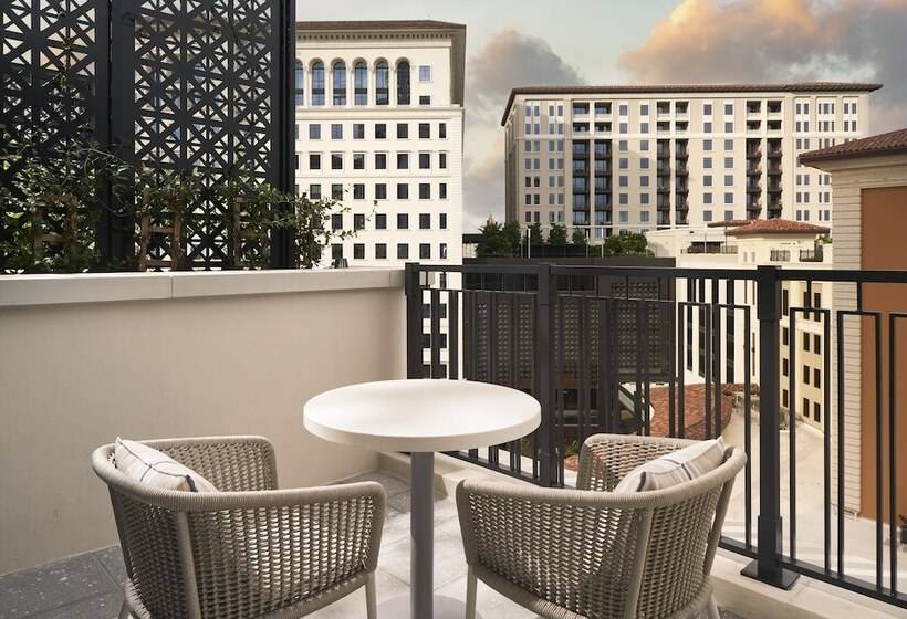 هتل Loews Coral Gables