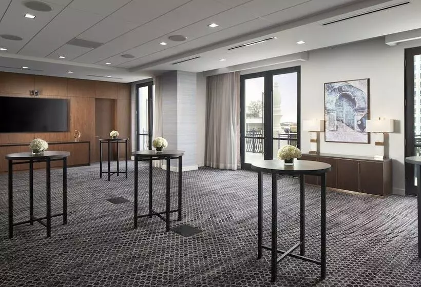 هتل Loews Coral Gables