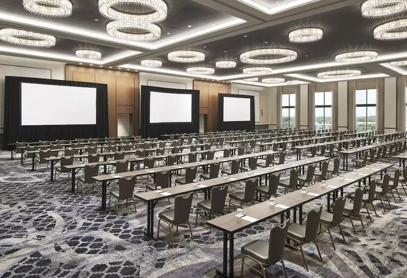 هتل Loews Coral Gables