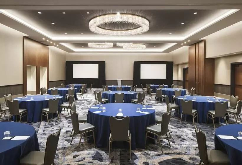 هتل Loews Coral Gables