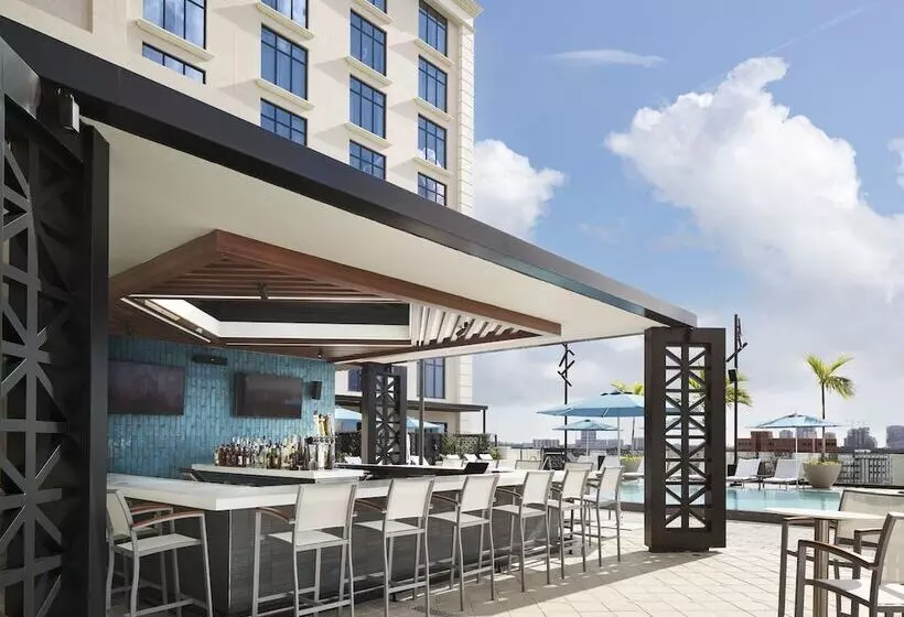 هتل Loews Coral Gables