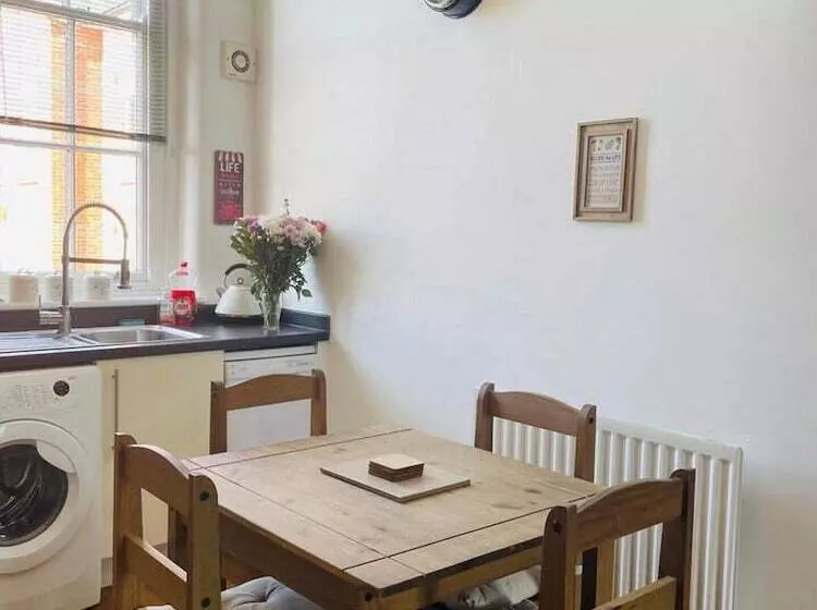 2 Bed Self Contained Apartment Wrexham