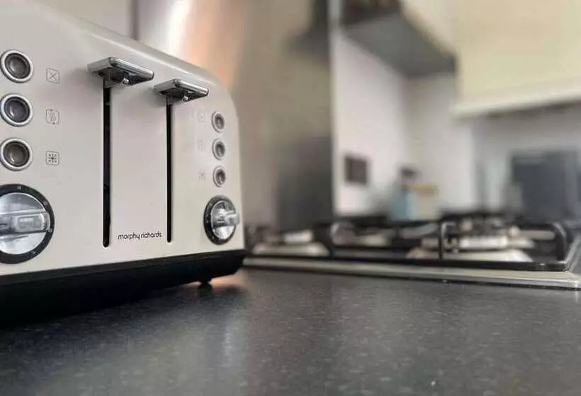 2 Bed Self Contained Apartment Wrexham