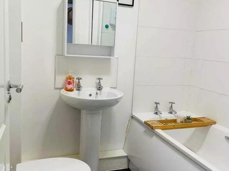 2 Bed Self Contained Apartment Wrexham