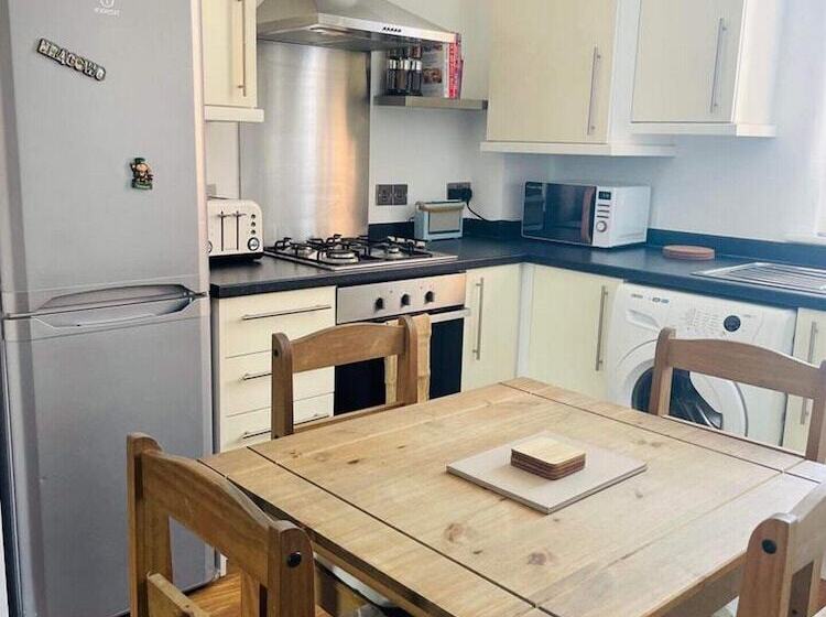 2 Bed Self Contained Apartment Wrexham