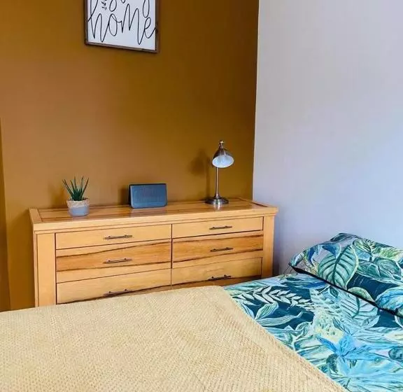 2 Bed Self Contained Apartment Wrexham