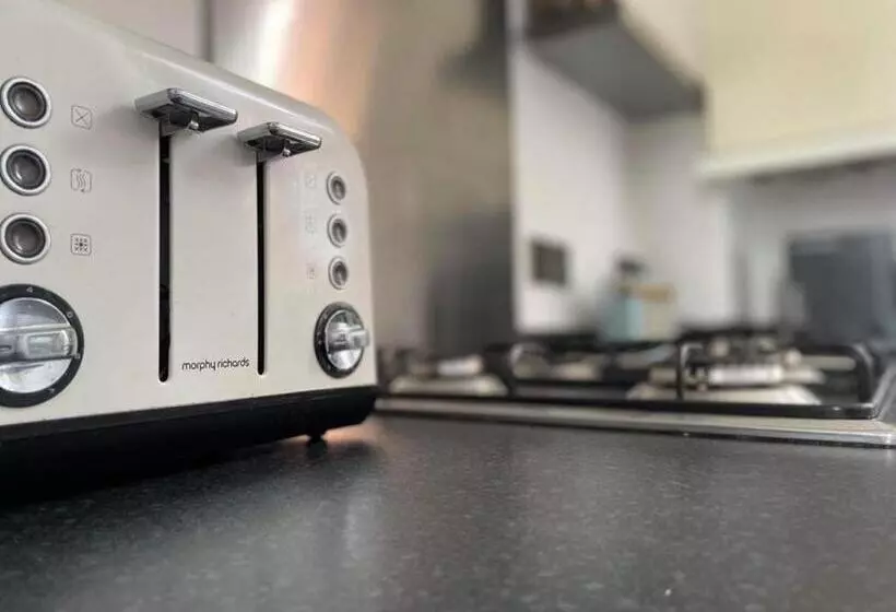 2 Bed Self Contained Apartment Wrexham