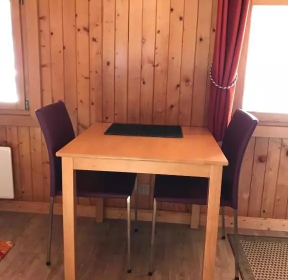 Becca Miedzo Appartement