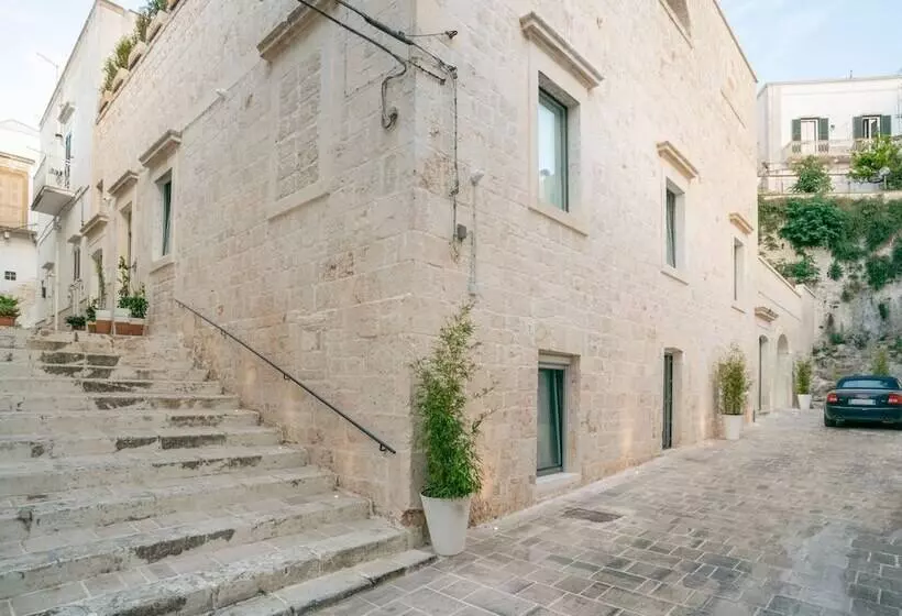 تختخواب و صبحانه Vico Bianco Raro Villas Smart Rooms Collection