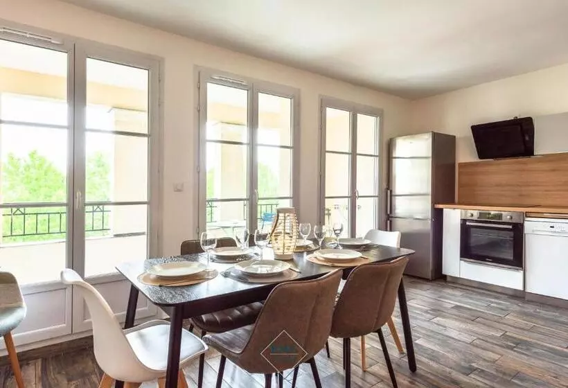 Central Park Disneyland Bmyguest