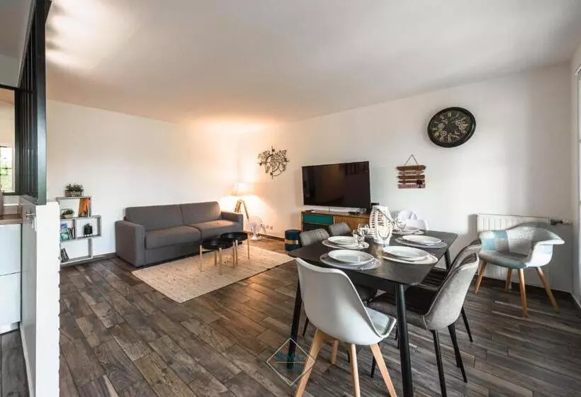 Central Park Disneyland Bmyguest