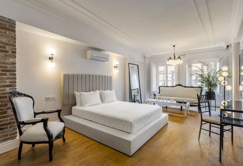 هتل Palmenhaus Antalya