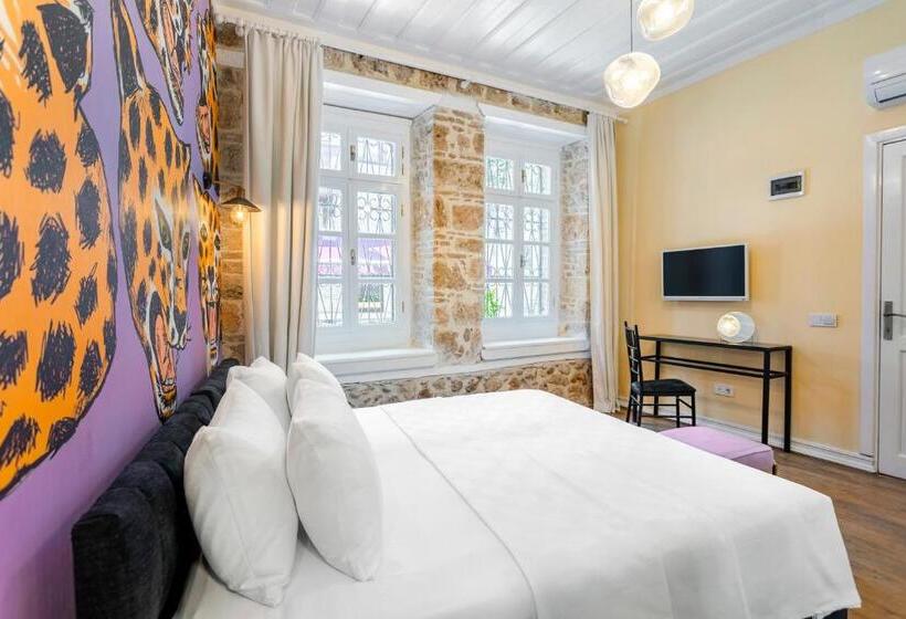 هتل Palmenhaus Antalya