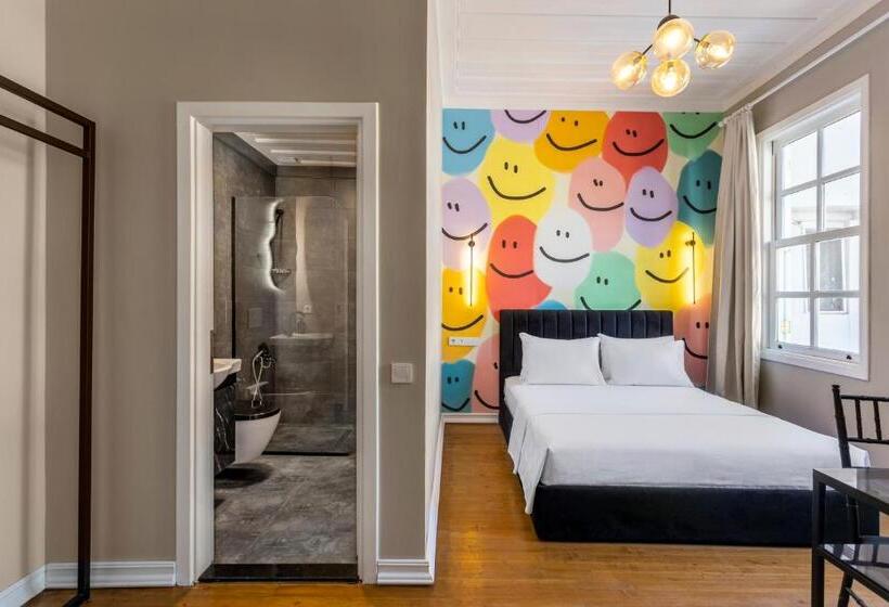 هتل Palmenhaus Antalya