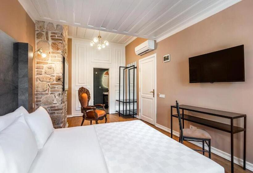 هتل Palmenhaus Antalya