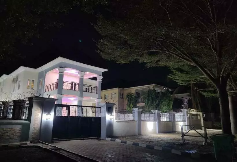 پانسیون Tunehomes
