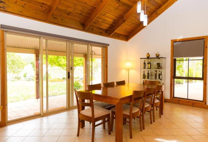 Rocky House Pergola Resort