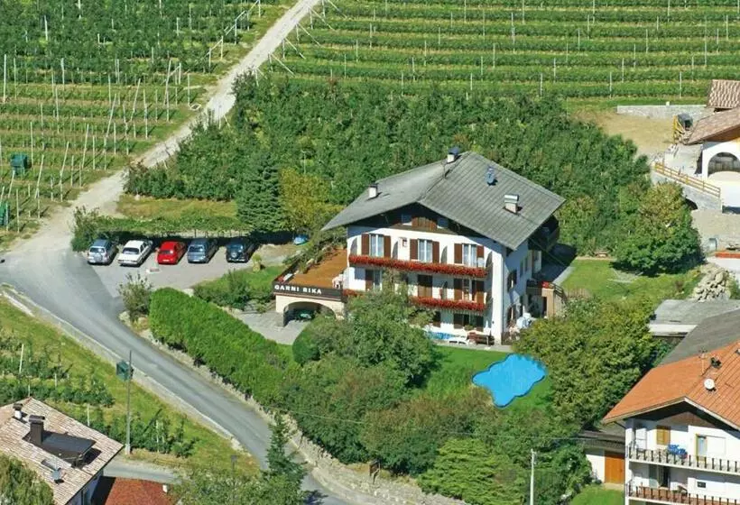 Aamiaismajoitus (B&B) Garni Rika