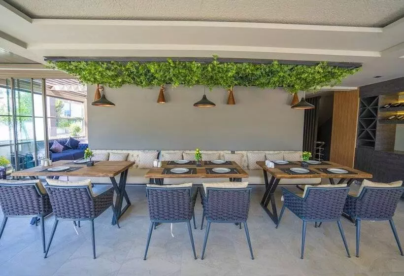 Antalya City Hotel & Spa +12