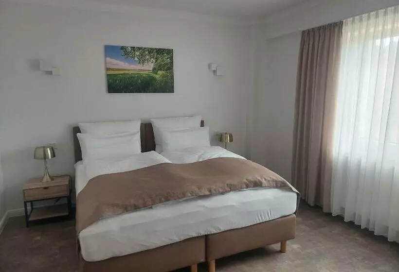 ホテル Eichengrund Cochstedt