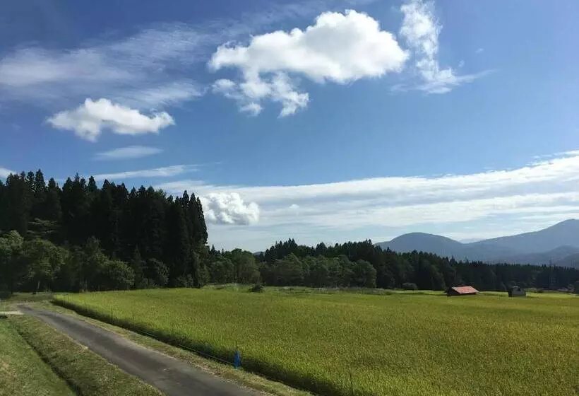 Myoko Woodland Lodge