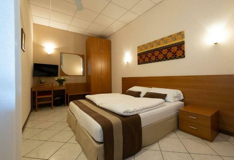 פנסיון La Mimosa Lazise