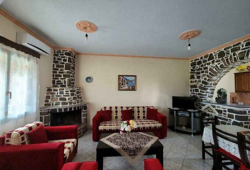 Pensiune Petrefi Apartments