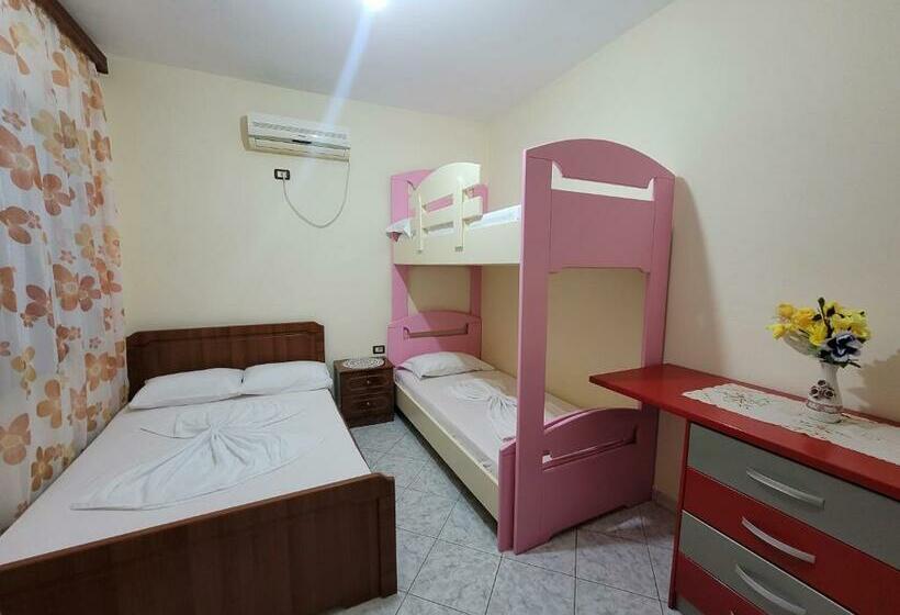 Pensiune Petrefi Apartments