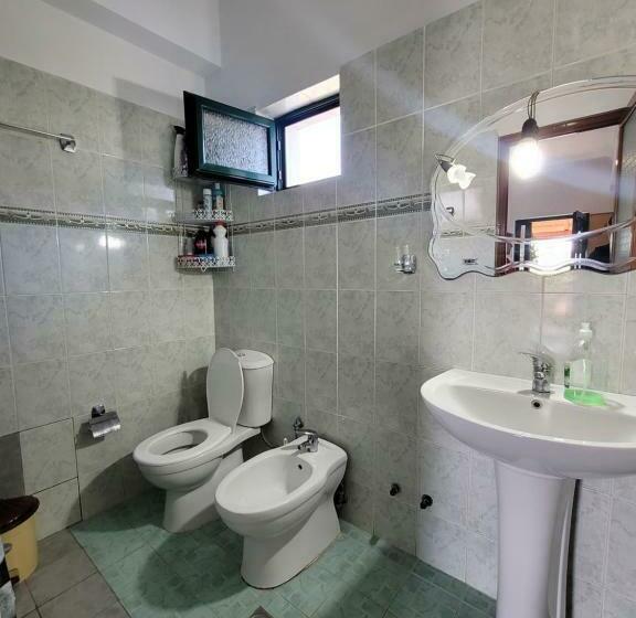 Pensiune Petrefi Apartments