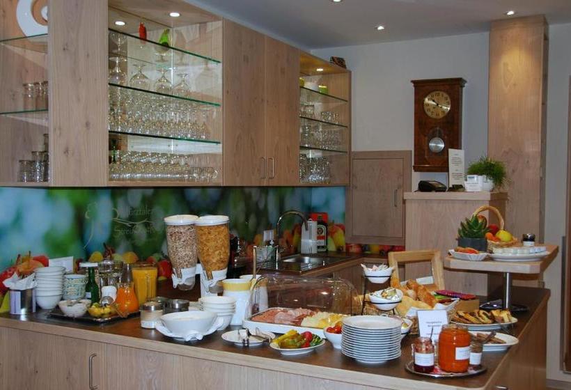 Bed and Breakfast Pension Ehrenfried   Hotel Garni