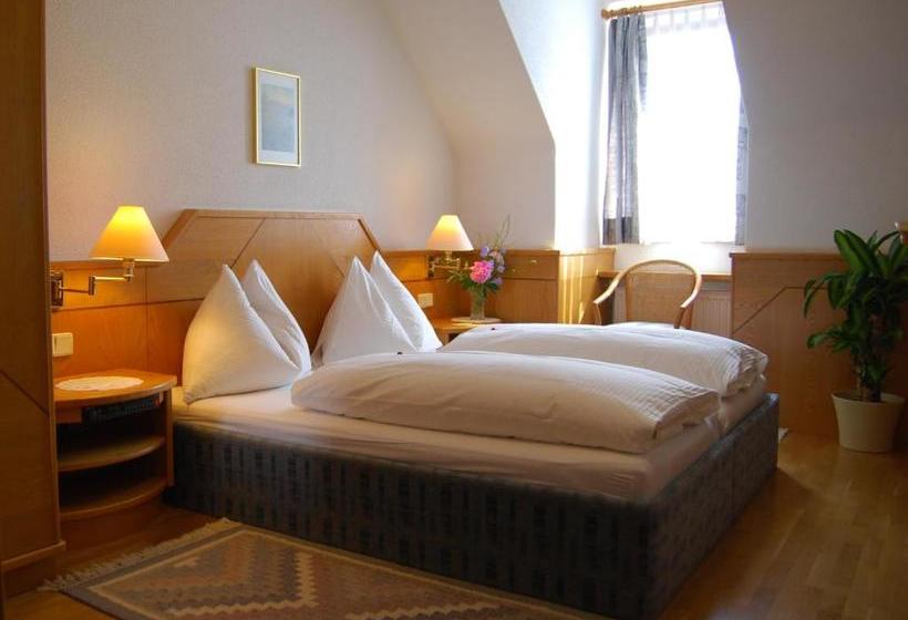 Bed and Breakfast Pension Ehrenfried   Hotel Garni